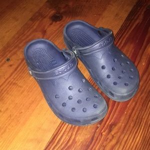 NAVY USED CROCS